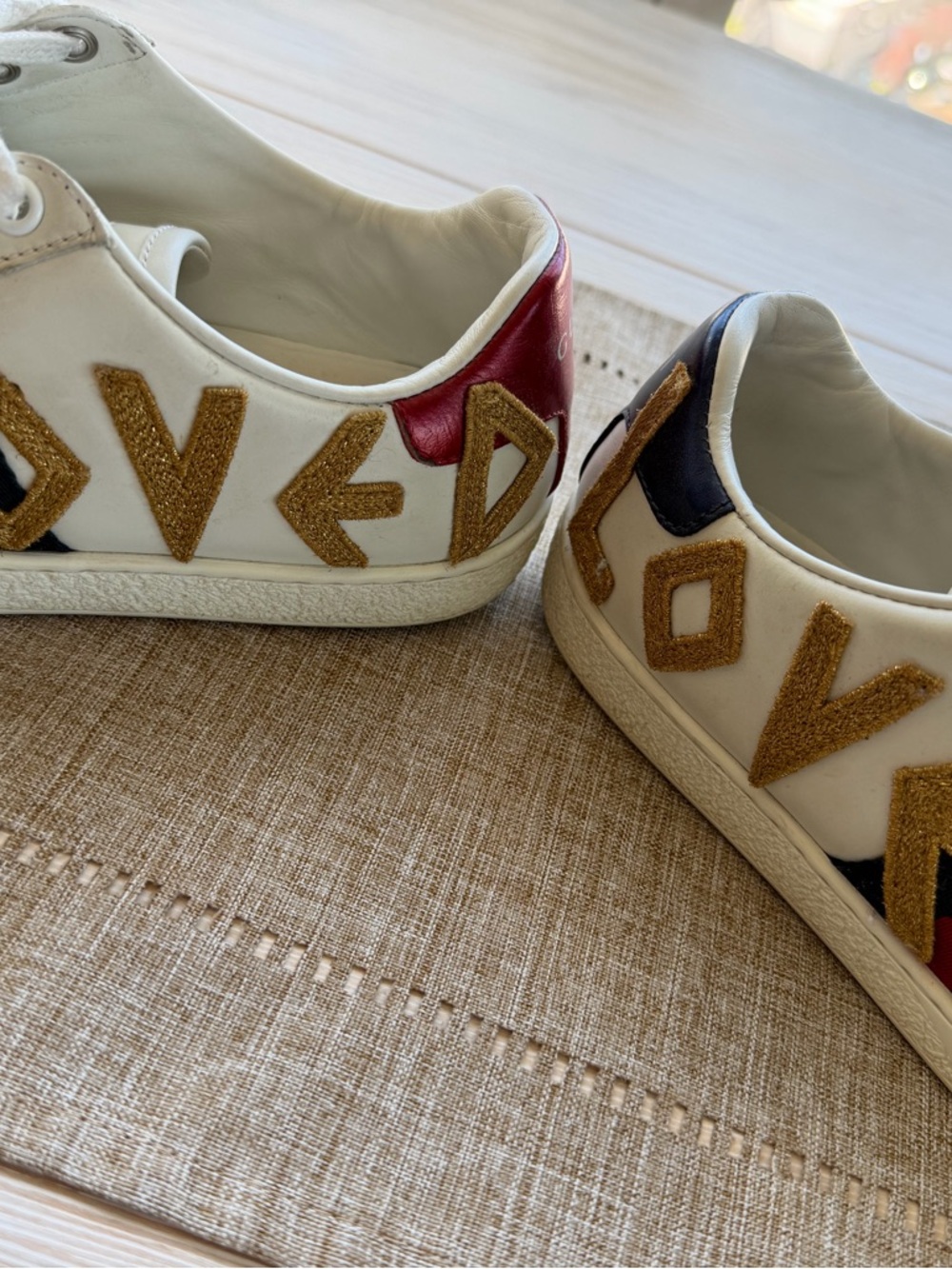 Gucci White Leather Low-Top Sneakers with Gold 'LOVE' Appliqué & Black-Red Web - Picture 2 of 8